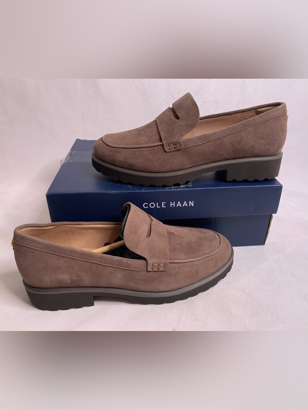 Cole Haan Women's Geneva Loafers size 7.5 brown suede driving shoe